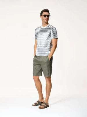 Reserved - T-shirt regular z bawełny merceryzowanej - złamana biel