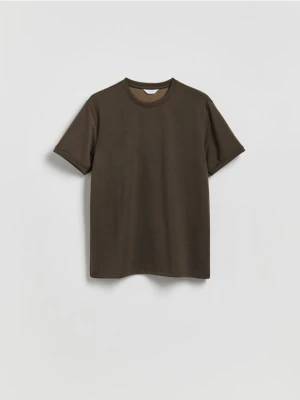 Reserved - T-shirt regular z dodatkiem lyocellu - ciemnobrązowy