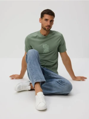 Reserved - T-shirt regular z haftem - jasnozielony