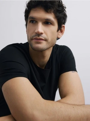 Reserved - T-shirt regular z merceryzowaną bawełną - czarny