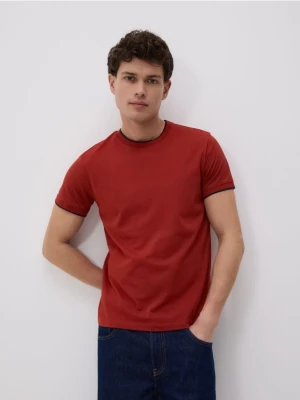 Reserved - T-shirt regular z merceryzowaną bawełną - czerwony