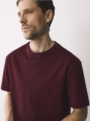Reserved - T-shirt regular z merceryzowanej bawełny - bordowy