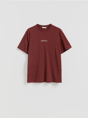 Reserved - T-shirt regular z nadrukiem - bordowy