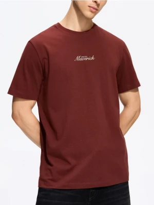 Reserved - T-shirt regular z nadrukiem - bordowy