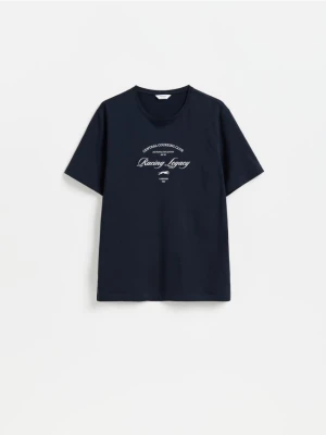 Reserved - T-shirt regular z nadrukiem - granatowy