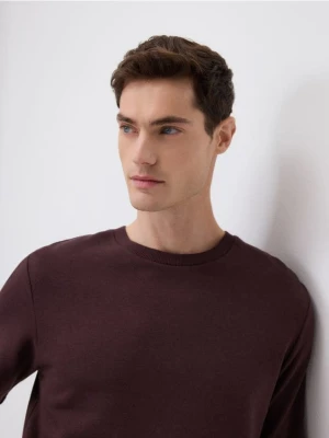 Reserved - T-shirt regular z włóknem bambusowym - ciemnobrązowy