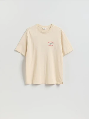 Reserved - T-shirt relaxed z nadrukiem na plecach - kremowy