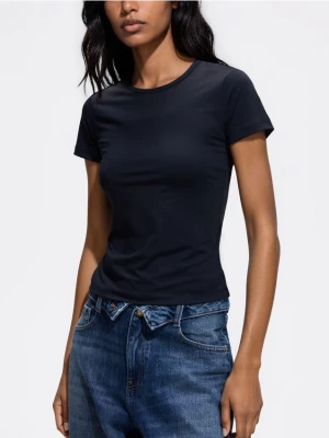 Reserved - T-shirt slim fit - czarny