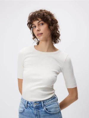 Reserved - T-shirt slim fit - kremowy