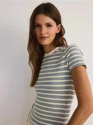 Reserved - T-shirt w paski - złamana biel
