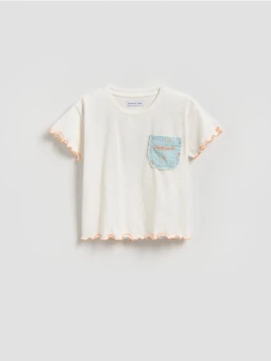 Reserved - T-shirt z aplikacją - złamana biel