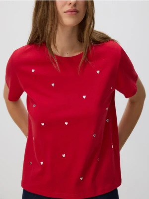 Reserved - T-shirt z aplikacjami - czerwony