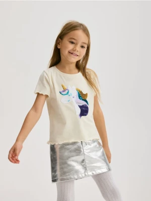 Reserved - T-shirt z cekinową aplikacją - złamana biel