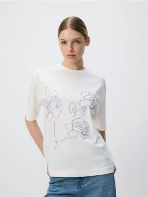 Reserved - T-shirt z haftem - fioletowy