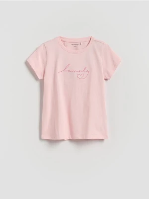 Reserved - T-shirt z haftowanym napisem - różowy