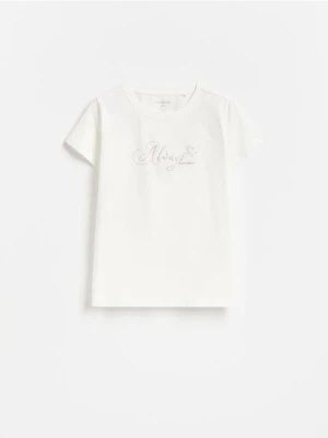 Reserved - T-shirt z haftowanym napisem - złamana biel