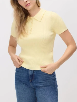 Reserved - T-shirt z kołnierzykiem - jasnożółty