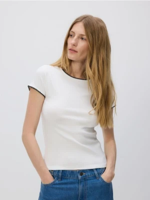 Reserved - T-shirt z modalem - biały