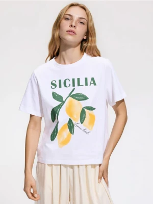 Reserved - T-shirt z nadrukiem - biały