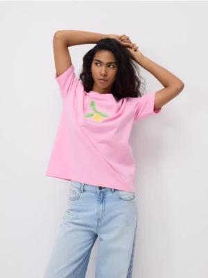 Reserved - T-shirt z nadrukiem i haftem - różowy