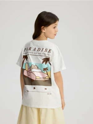 Reserved - T-shirt z nadrukiem na plecach Pusheen - złamana biel