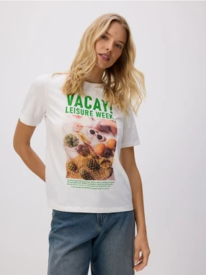 Reserved - T-shirt z nadrukiem - złamana biel