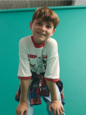 Reserved - T-shirt z nadrukiem - złamana biel