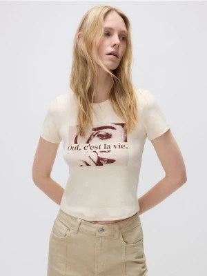 Reserved - T-shirt z nadrukiem - złamana biel