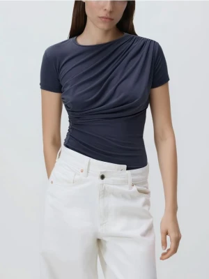 Reserved - T-shirt z ozdobnym marszczeniem - ciemnoszary