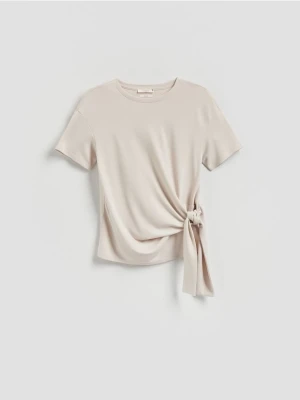 Reserved - T-shirt z ozdobnym wiązaniem - beżowy