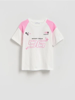 Reserved - T-shirt z sportowym nadrukiem - złamana biel
