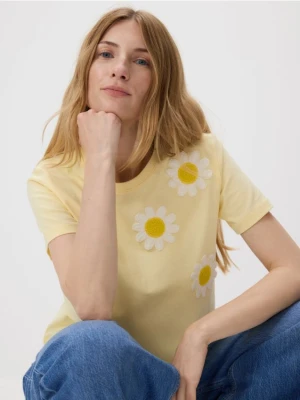 Reserved - T-shirt z szydełkowaną aplikacją - jasnożółty