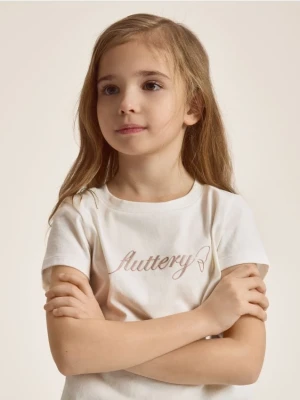 Reserved - T-shirt z wypukłym napisem - złamana biel