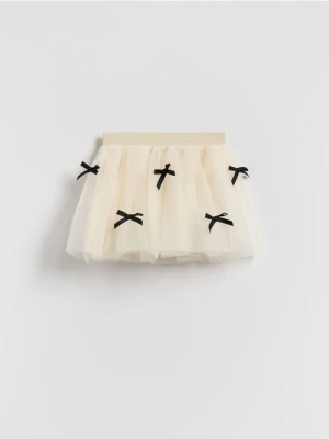 Reserved - Tiulowa spódnica z kokardkami - kremowy