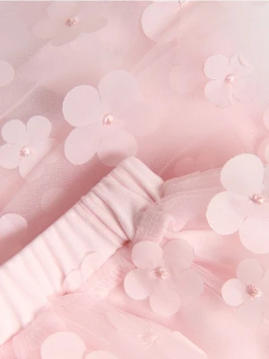 Reserved - Tiulowa spódnica z kwiatowym motywem - pastelowy róż