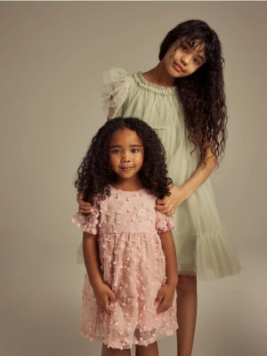 Reserved - Tiulowa sukienka z haftem - pastelowy róż