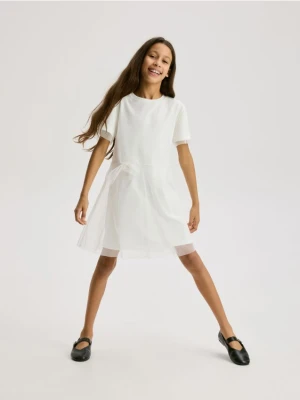 Reserved - Tiulowa sukienka - złamana biel