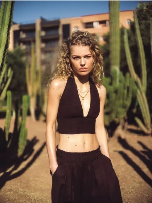 Reserved - Top z dodatkiem lnu - ciemnobrązowy