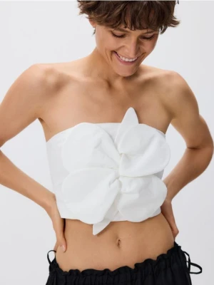 Reserved - Top z kwiatową aplikacją - złamana biel