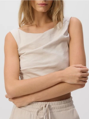 Reserved - Top z marszczeniami - kremowy