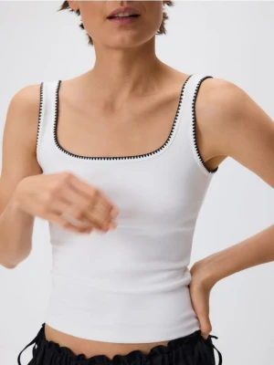 Reserved - Top z modalem - biały