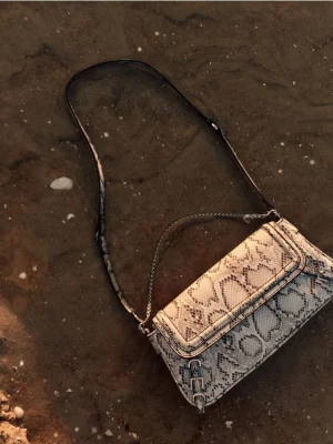 Reserved - Torebka crossbody ze zwierzęcym motywem - wielobarwny