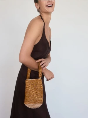 Reserved - Torebka koszyk z drewnianymi koralikami - brązowy