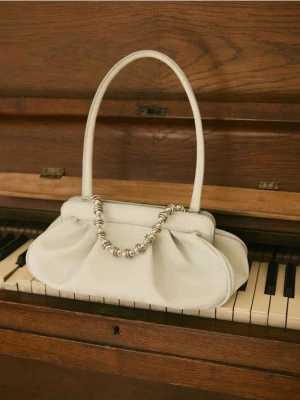 Reserved - Torebka na ramię z łańcuszkiem - jasnozielony