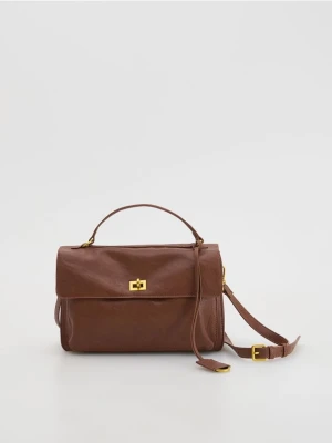 Reserved - Torebka na ramię z zawieszką - brązowy