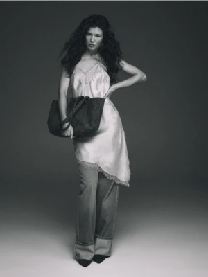 Reserved - Torebka shopper z imitacji zamszu - oliwkowy