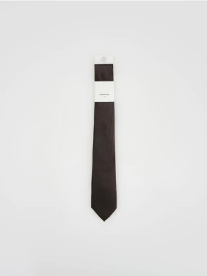 Reserved - Wąski krawat w drobny wzór - ciemnobrązowy