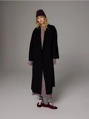 Reserved - Wełniana czapka z dodatkiem kaszmiru - mahoniowy