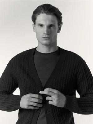 Reserved - Wełniany kardigan - bordowy