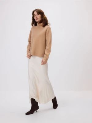 Reserved - Wełniany sweter z golfem - beżowy